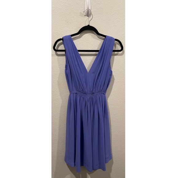 HD IN PARIS Empire Periwinkle Sleeveless Lilac V-Neck Mini Dress - Picture 2 of 4